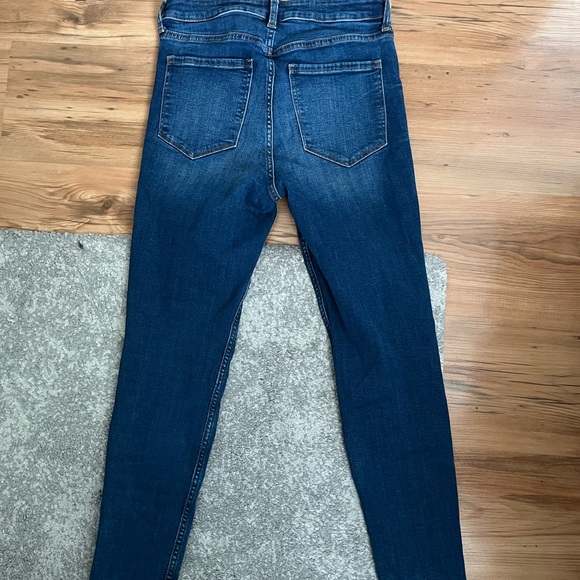 Gap Jeans - Picture 4 of 4